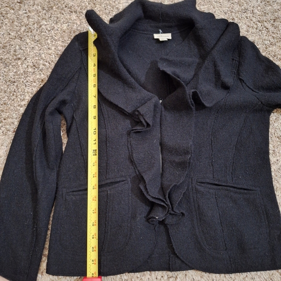 Venario Wool Ruffle Jacket - Picture 4 of 8